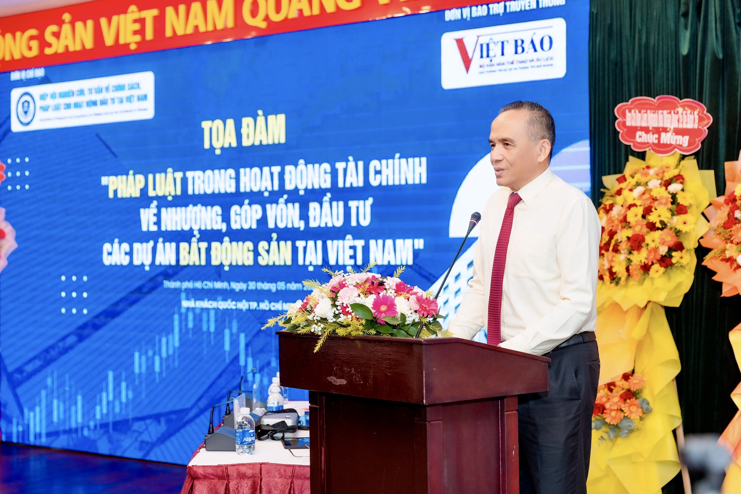 Tháo gỡ nút thắt pháp lý, tài chính để khơi thông dòng vốn bất động sản